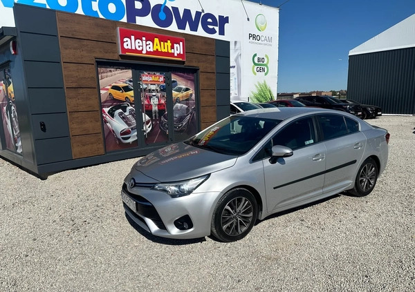 Toyota Avensis cena 48500 przebieg: 232000, rok produkcji 2015 z Koszalin małe 79